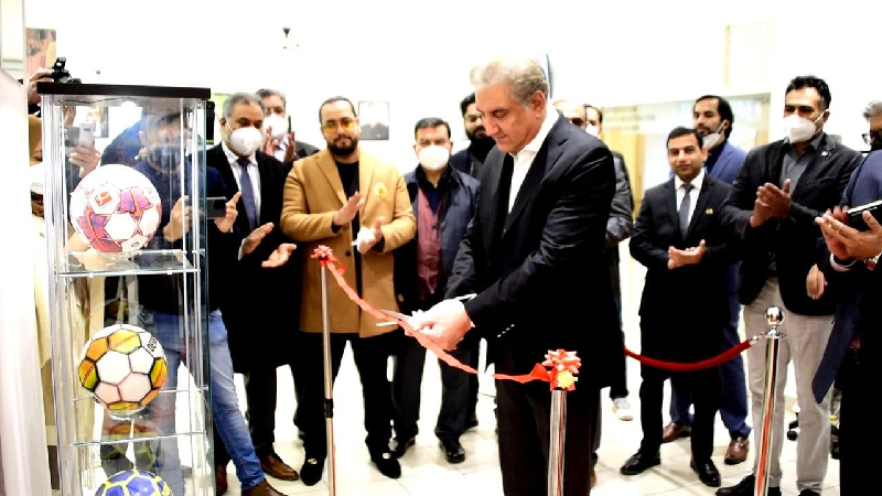 foreign minister shah mehmood qureshi inaugurated a football corner in the consular section of pakistan s embassy in berlin photo twitter smqureshipti