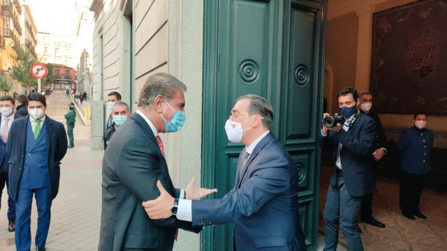 pakistan urges spain to help prevent humanitarian crisis in afghanistan pakistan urges spain to help prevent humanitarian crisis in afghanistan