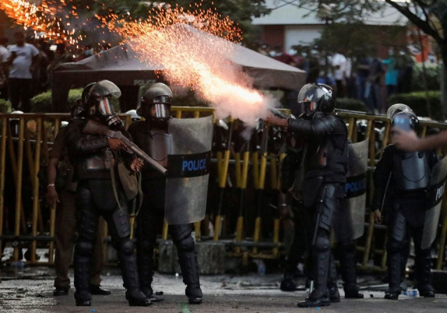 police use tear gas and water cannons to disperse demonstrators near president s residence during a protest demanding the resignation of president gotabaya rajapaksa amid the country s economic crisis in colombo sri lanka july 8 2022 photo reuters police use tear gas and water cannons to disperse demonstrators near president s residence during a protest demanding the resignation of president gotabaya rajapaksa amid the country s economic crisis in colombo sri lanka july 8 2022 photo reuters