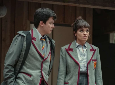 emma mackey to leave sex education after season 4