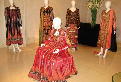 fp lounge hosts shameel s fashion collection