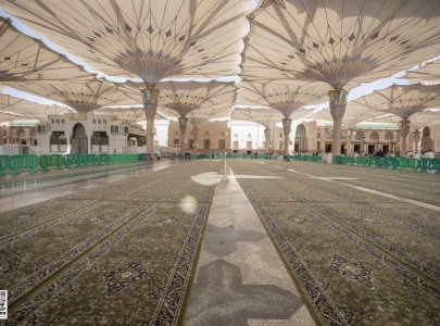 the amazing features of the hi tech prayer mats at the two holy mosques the amazing features of the hi tech prayer mats at the two holy mosques