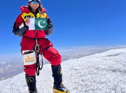 naila kiani becomes first pakistani woman to summit three peaks above 8 000m