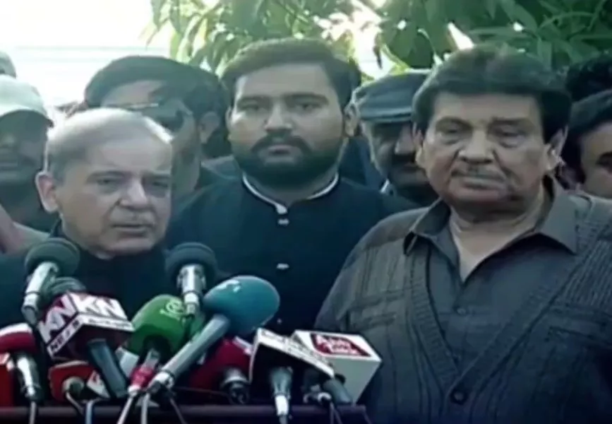 pml n president shehbaz sharif speaking to the media after meeting former interior minister faisal saleh hayat on december 27 2023 screengrab pml n president shehbaz sharif speaking to the media after meeting former interior minister faisal saleh hayat on december 27 2023 screengrab