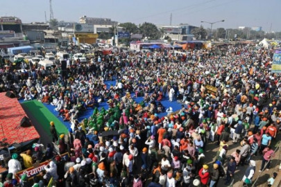 india farmers intensify protests as deadlock over new laws continue