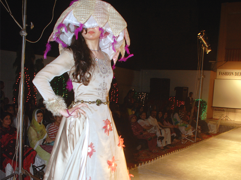 fashion makes its debut in multan