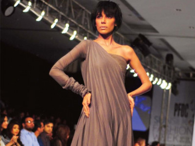fashion week fizzles out