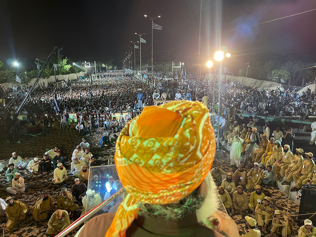 jamiat ulema e islam jui f chief maulana fazl ur rehman addresses a rally in karachi on may 19 2022 photo express