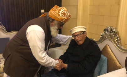 fazl again urges shujaat to support no trust move fazl again urges shujaat to support no trust move