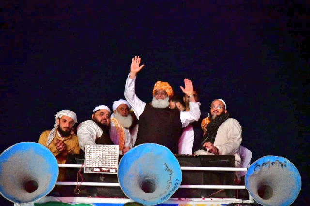 jui f chief maulana fazlur rehman photo twitter moulanaofficial jui f chief maulana fazlur rehman photo twitter moulanaofficial