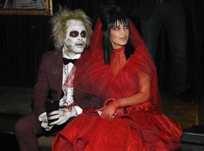 12 couples costume ideas to slay halloween 2024 12 couples costume ideas to slay halloween 2024