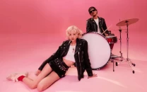 ros from blackpink s collaboration with bruno mars here are the best kpop western music crossovers ros from blackpink s collaboration with bruno mars here are the best kpop western music crossovers