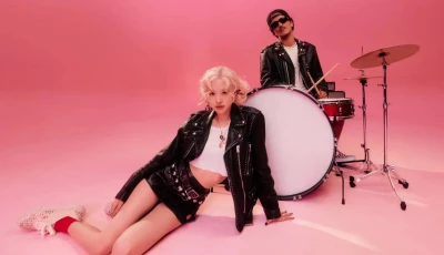 ros from blackpink s collaboration with bruno mars here are the best kpop western music crossovers