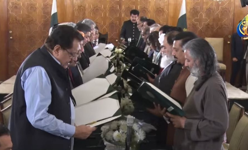 senate chairman sadiq sanjrani administers oath to the new federal cabinet on april 19 2022 photo pakistan television corporation