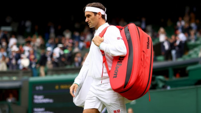 my last wimbledon i don t know federer crashes out in quarters