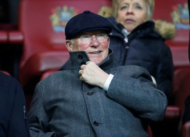 ferguson forgives klopp for late night call after liverpool title triumph ferguson forgives klopp for late night call after liverpool title triumph