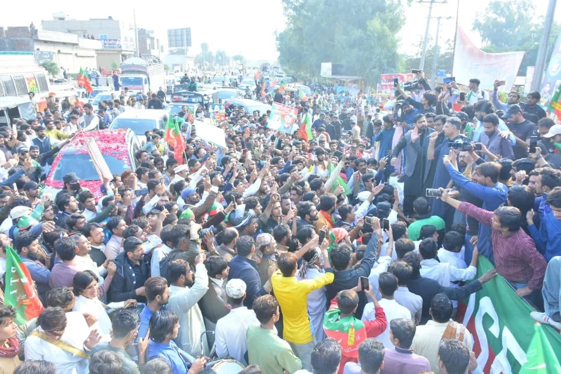 imran fighting for pakistan s future says umar imran fighting for pakistan s future says umar