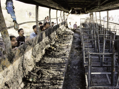 brutal collision 32 people burnt alive in coach oil tanker crash brutal collision 32 people burnt alive in coach oil tanker crash