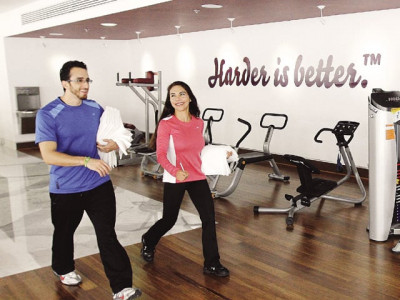 is music in gyms a distraction