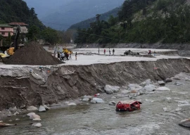 pakistan on alert as pmd issues potential flash flood and landslide warning