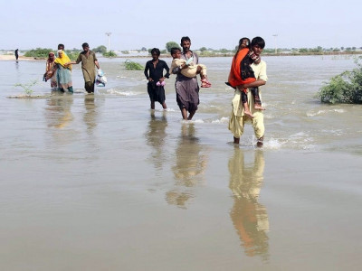 water level begins receding in parts of sindh