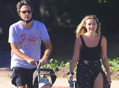 florence pugh defends past age gap romance with zach braff against nasty trolls