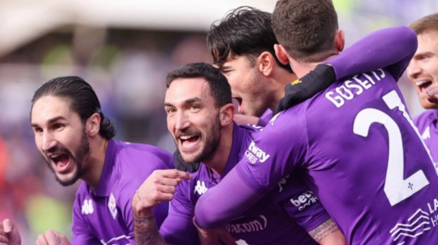 fiorentina close in on leaders atalanta fiorentina close in on leaders atalanta