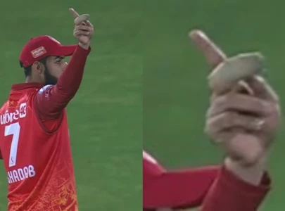 shadab khan risking pakistan career by playing psl 8 with injury