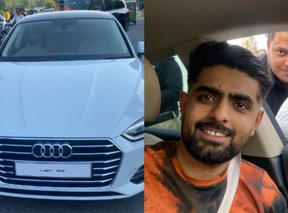 change your number plate babar azam stopped by excise officers in lahore