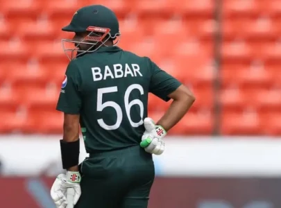 world cup warm up australia edge pakistan in high scoring encounter