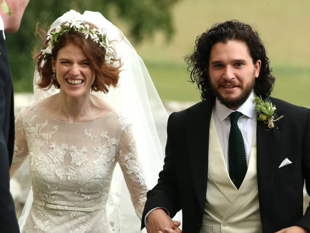 kit harington expecting first child with wife rose leslie