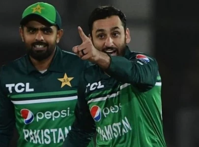 pakistan reclaims no 1 spot in icc odi rankings