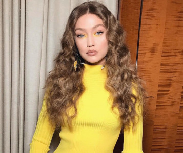 gigi hadid slams vogue for misleading pregnancy headline
