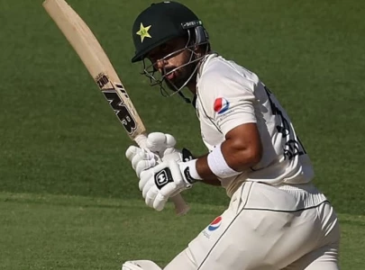 pakistan finish day two on 194 6 after bowling out australia for 318