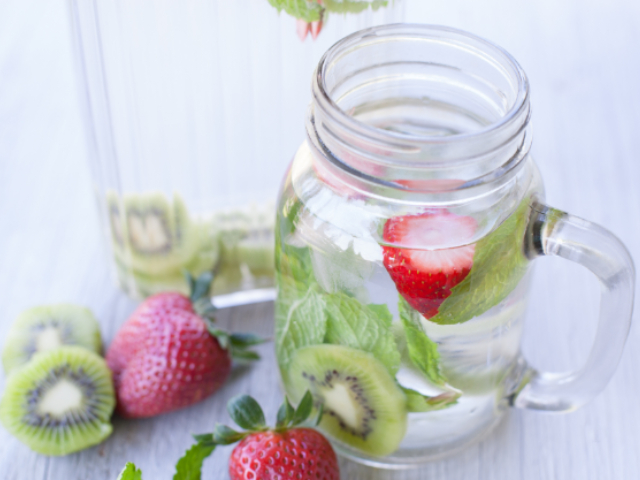 6 fruit infused water recipes for full hydration