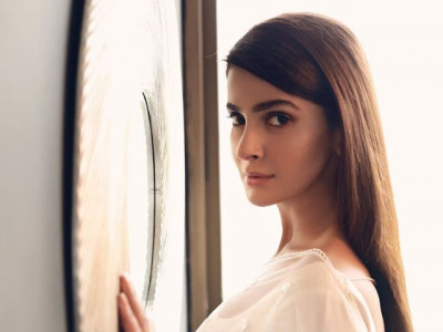 saba qamar calls out fake tiktok account