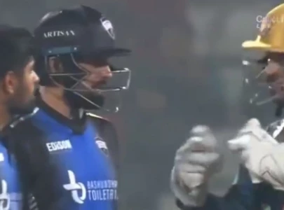 watch babar azam s fifty leads to heated exchange with opponent s wicket keeper