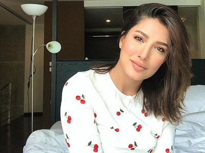 mehwish hayat salutes kashmir s resilience