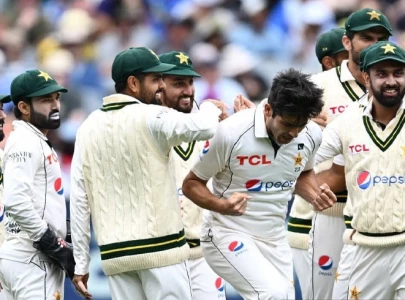 pakistan make two changes for sydney test against australia