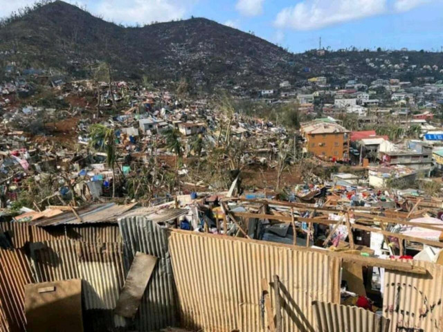 france warns mayotte cyclone toll to rise