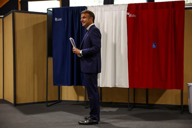 french president emmanuel macron at a polling station in le touquet paris plage france june 9 2024 photo reuters