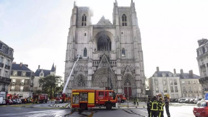 man questioned over french cathedral fire rearrested prosecutor