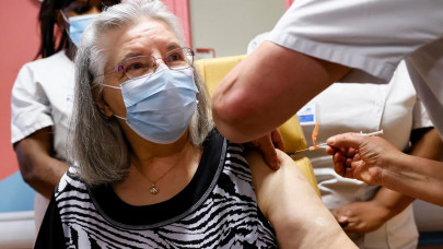 france begins covid 19 vaccinations as 78 year old woman receives first dose france begins covid 19 vaccinations as 78 year old woman receives first dose