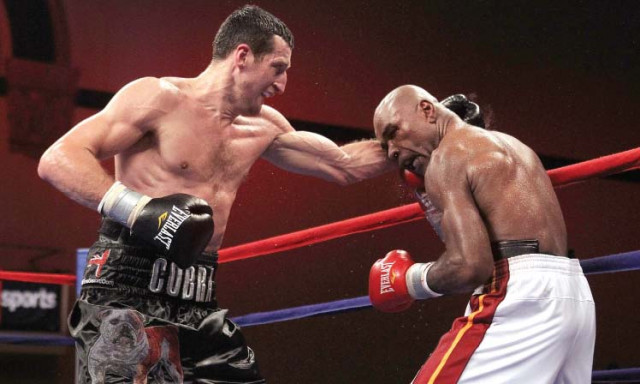 boxing froch reaches super six final