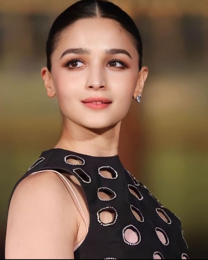 5 hairstyles of Alia Bhatt that is perfect for summer at work - NORTHEAST  NOW
