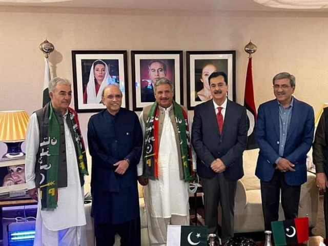 zardari active in punjab political sphere zardari active in punjab political sphere