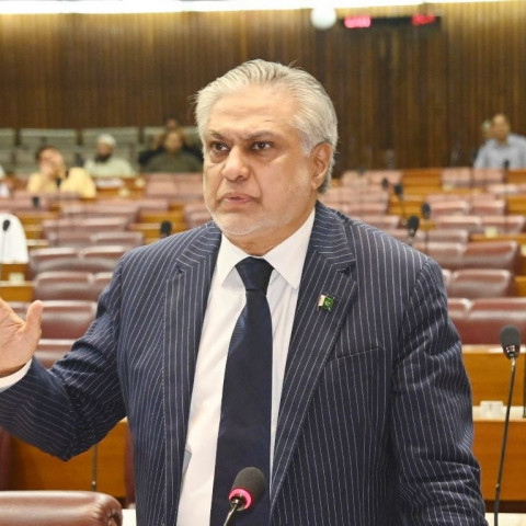ministers poke holes into pti narrative ministers poke holes into pti narrative