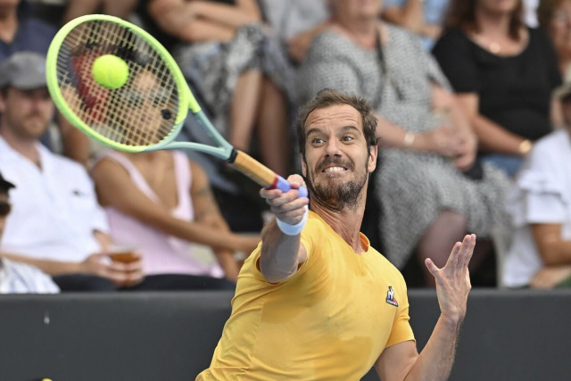 gasquet stuns tearful norrie for 16th title