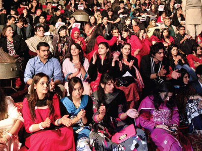 deedar dances at gcu fundraiser deedar dances at gcu fundraiser