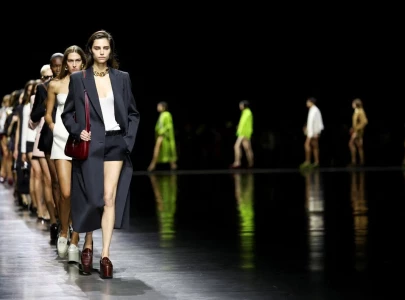 for gucci debut new designer de sarno showcases minimalist glamour for gucci debut new designer de sarno showcases minimalist glamour